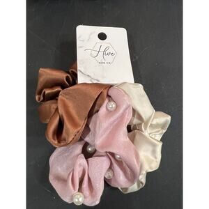 Scrunchie hair tie Hive and Co Scrunchie Sets 3 scrunchies Brown Pink Cream
